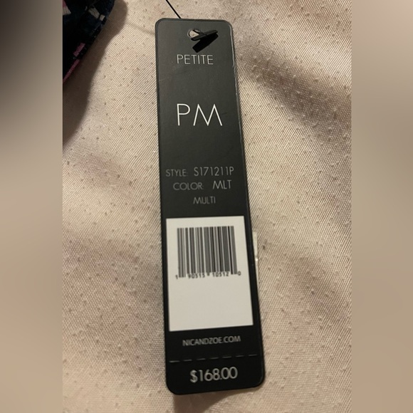 Beautiful cocktail dress. - Picture 4 of 4